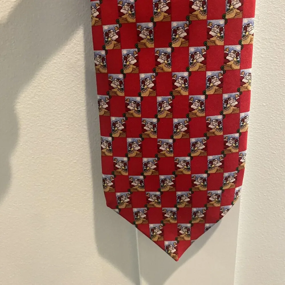 Christmas Tie Red Santa 100% Silk Hallmark Design‎ Collection Holiday
